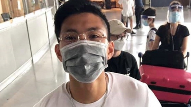 Đoàn Văn Hậu về nước, thực hiện cách ly 14 ngày