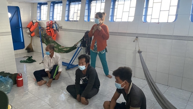 4 người lái tàu từ Campuchia nhập cảnh trái phép vào Việt Nam