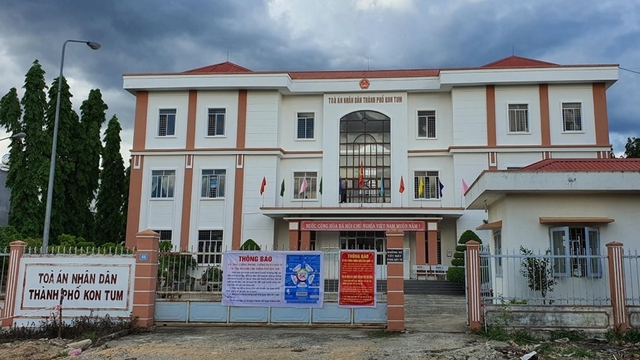 Khởi tố Thẩm phán Tòa án thành phố Kon Tum tội Nhận hối lộ