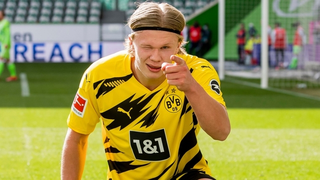 Erling Haaland hội quân với Dortmund giữa bão tin đồn chuyển nhượng