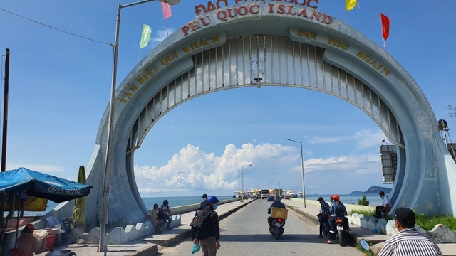 Từ 0h00 ngày 6/7 tạm dừng khai thác các chuyến bay từ TP. HCM đến Phú Quốc và ngược lại