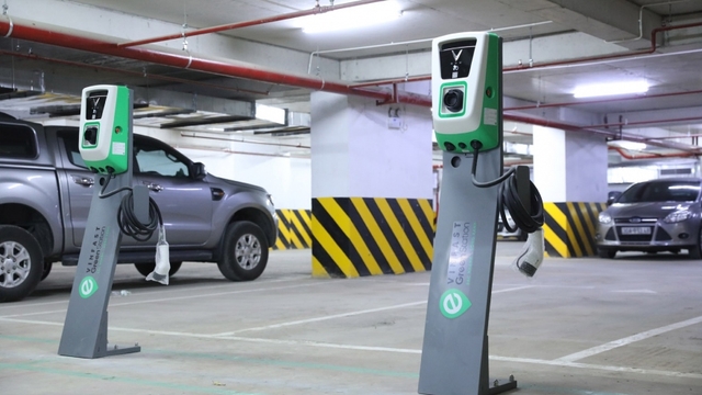 2.000 trạm sạc xe điện VinFast đang được triển khai như thế nào?