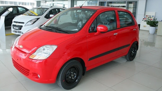 VinFast triệu hồi gần 3.000 xe Chevrolet Spark Van
