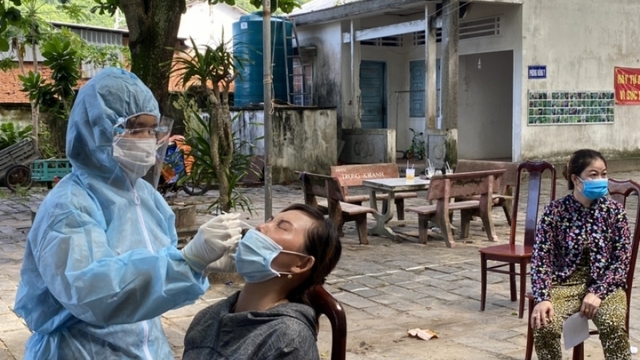 Số ca mắc tăng đột biến, xã đảo Lại Sơn (Kiên Giang) nâng cấp độ dịch lên cấp 3