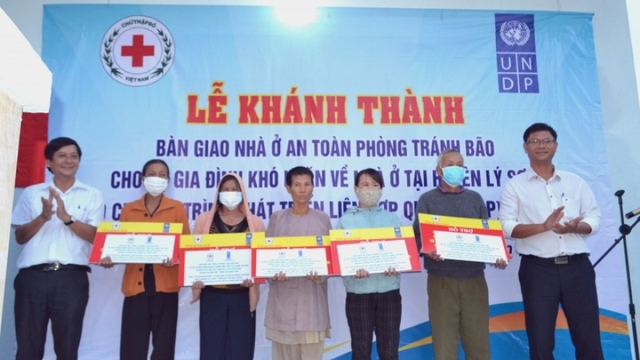 Khánh thành, bàn giao 10 căn nhà tránh bão cho người nghèo Lý Sơn