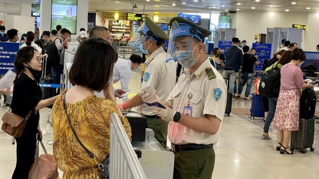 Lên kế hoạch bay đêm phục vụ người dân đi lại dịp Tết Nhâm Dần