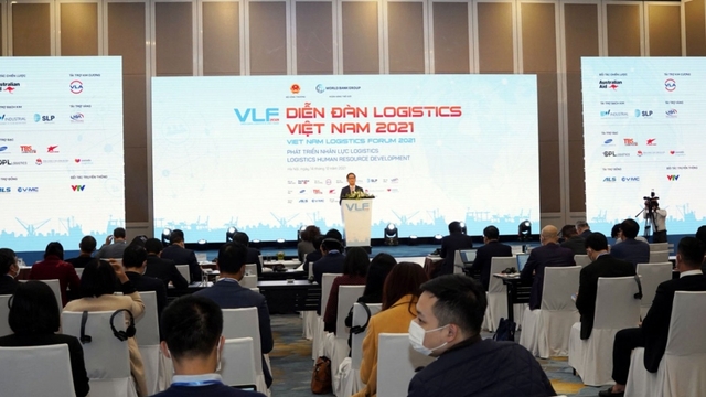 Nguồn nhân lực là nền tảng nâng cao năng lực cạnh tranh của logistics