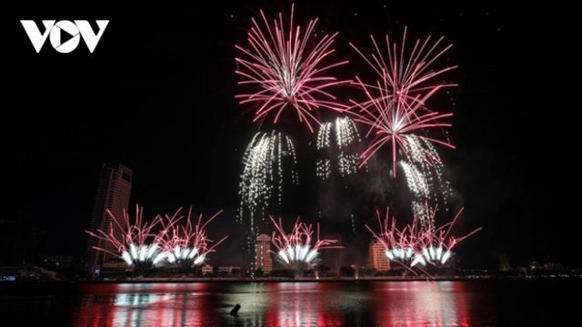 Hanoi capital plans only one venue for Lunar New Year fireworks display