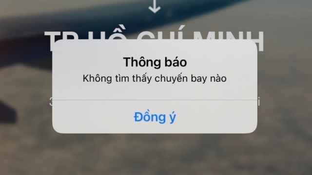 Vé máy bay Hà Nội đi TP.HCM: Bỏ ra cả chục triệu đồng cũng khó mua