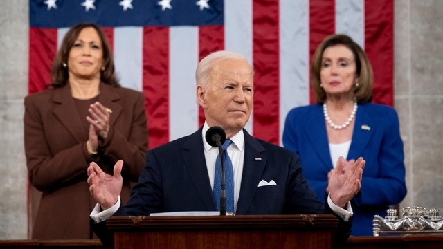 Ông Biden tuyên bố "sát cánh cùng người dân Ukraine"