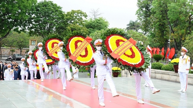 Lãnh đạo Đảng, Nhà nước vào Lăng viếng Chủ tịch Hồ Chí Minh