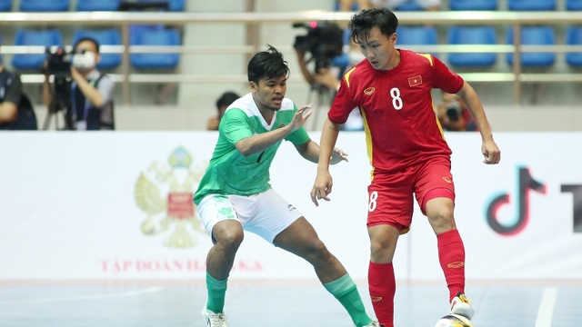 ĐT Futsal Việt Nam đánh rơi chiến thắng trước Indonesia ở trận ra quân SEA Games 31