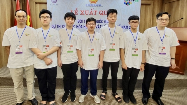 Việt Nam đoạt 3 Huy chương Vàng Olympic Vật lý quốc tế