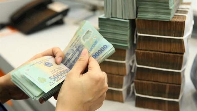 Nhận được tiền từ tài khoản lạ, người nhận nên làm gì?
