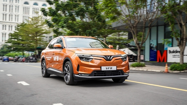 Người Sài Gòn lái thử VinFast VF 8: “Đáng mua nhất trong tầm giá 1 tỷ đồng”
