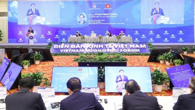 Thủ tướng Phạm Minh Chính chủ trì phiên toàn thể Diễn đàn Kinh tế Việt Nam lần 5