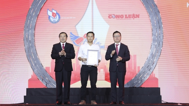 Khoảnh khắc báo chí 2021: Góc nhìn đa chiều qua lăng kính người làm báo