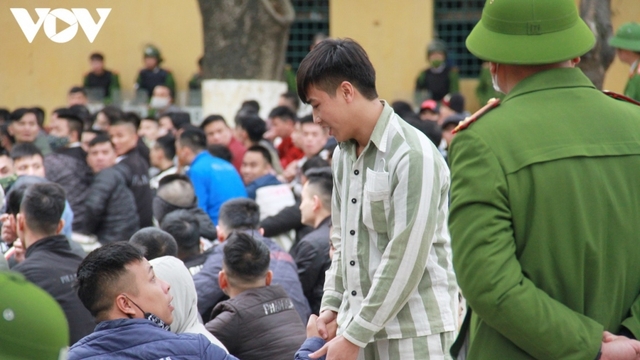 Nam phạm nhân được tha tù dịp Tết: "Việc đầu tiên tôi làm là về xin lỗi bố mẹ"