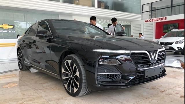 Đại lý "xả kho" VinFast Lux A2.0, giá chưa tới 600 triệu đồng