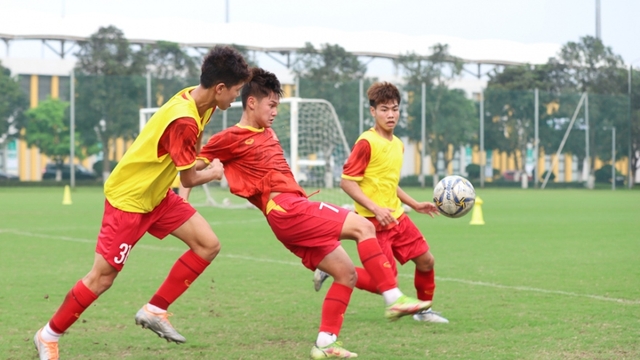 HLV Hoàng Anh Tuấn “đãi cát tìm vàng” để U17 Việt Nam săn vé World Cup