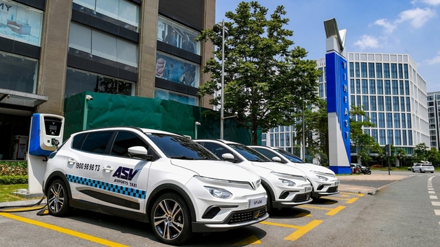ASV Airports Taxi thuê 500 ô tô điện VinFast từ GSM