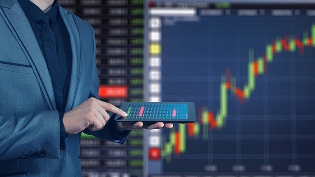 VN-Index tiếp tục có quán tính tăng điểm để kiểm định vùng kháng cự 1.125 – 1.140