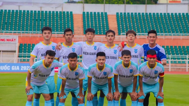 Cựu tuyển thủ U19 Việt Nam bất ngờ nhận án kỷ luật nặng từ VFF