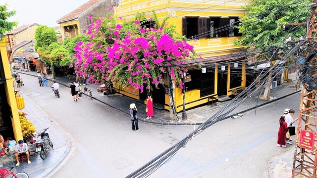 Phố cổ Hội An lưa thưa du khách trong ngày đầu nghỉ lễ Quốc khánh