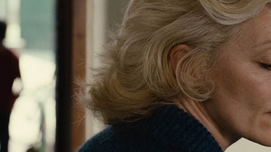 Người phụ nữ 60 tuổi chỉ hứng thú yêu đương với trai trẻ