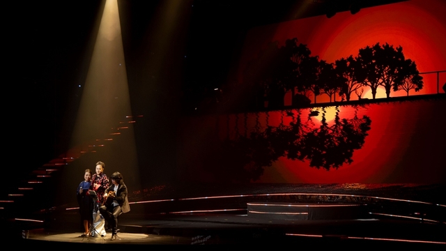Trung Quân bật khóc nức nở khi song ca cùng mẹ tại Live Concert 1589