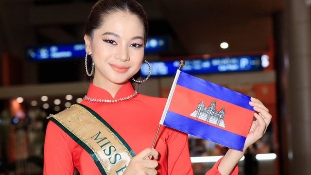 Dàn thí sinh Miss Earth 2023 diện áo dài khi đến Việt Nam