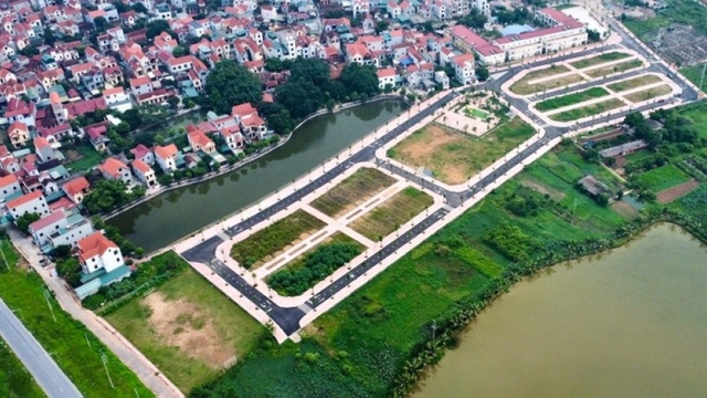 “Thổi giá, tạo sóng khiến việc mua bán đất hầu như chỉ diễn ra trong giới đầu cơ”
