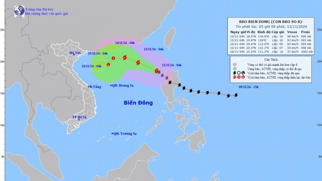 Bão Toraji giật cấp 12 vào Biển Đông thành bão số 8