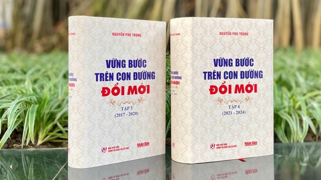 Ra mắt sách "Vững bước trên con đường đổi mới" của cố Tổng Bí thư Nguyễn Phú Trọng