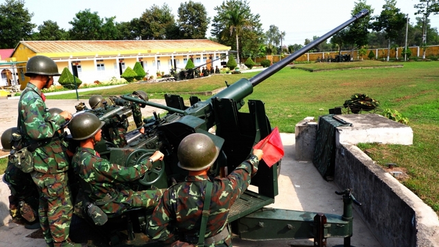 Mùa xuân trên “trận địa canh trời”