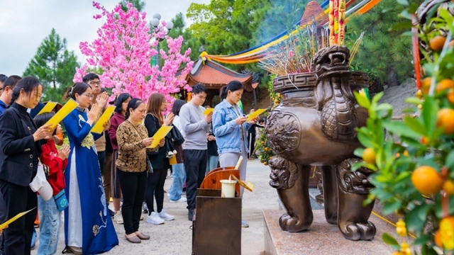 Đi lễ chùa - đừng làm Phật buồn