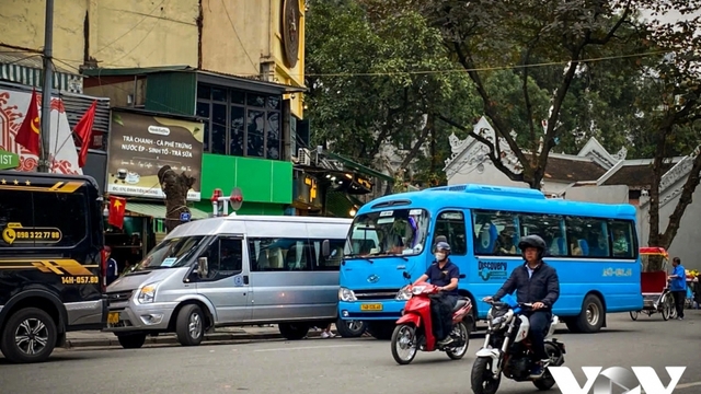 Cấm xe trên 16 chỗ vào phố cổ: Tour du lịch kéo dài hơn