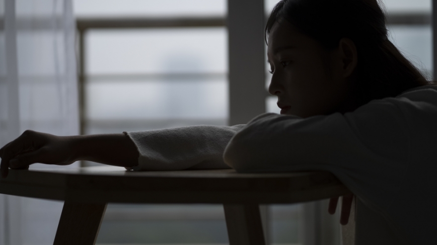 Ly hôn, nhà chồng "trả thù" bằng cách làm hư hỏng con trai tôi