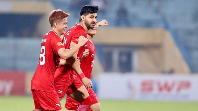 Sau vòng 20 V-League 2024/2025: Kịch tính cuộc đua vô địch