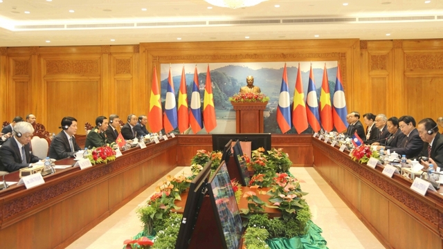 Chủ tịch nước Lương Cường hội kiến Chủ tịch Quốc hội Lào
