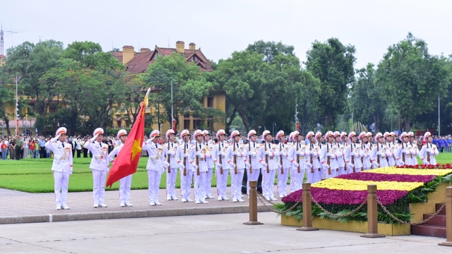 50 năm mở cửa Lăng Bác: Tuyển chọn lính tiêu binh như “đãi cát tìm vàng”