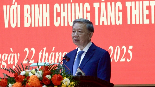 Tổng Bí thư: Binh chủng Tăng thiết giáp phải thật sự là lực lượng đột kích mạnh
