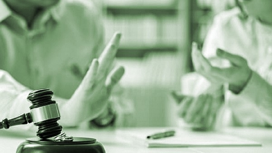 Sống gá nghĩa vợ chồng, tôi vẫn phải "nuôi chồng" ở tuổi ngoài 60