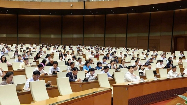 Người lãnh đạo cần đi đầu trong thi đua làm giàu