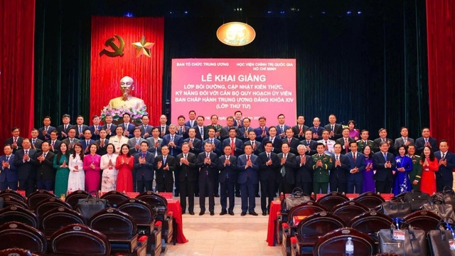 Khai giảng Lớp bồi dưỡng cán bộ quy hoạch Ủy viên Trung ương khóa XIV