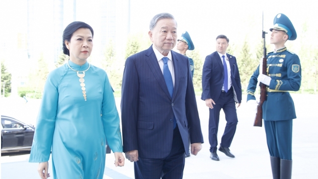 Tổng thống Kassym-Jormat Tokayev chủ trì lễ đón Tổng Bí thư Tô Lâm và Phu nhân