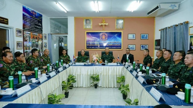 Quân đội Campuchia - Thái Lan tiến hành đàm phán giải quyết xung đột biên giới