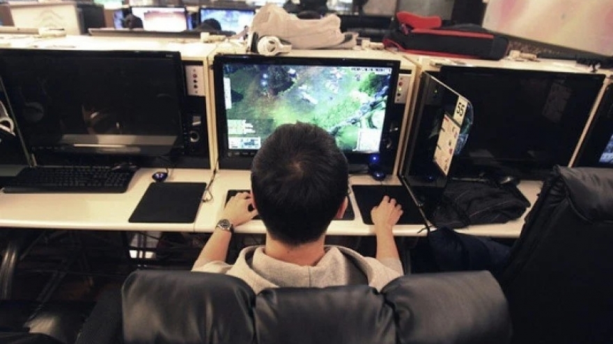 Bất lực khi con trai đỗ đại học lại bỏ, cho đi học nghề chỉ mải chơi bời