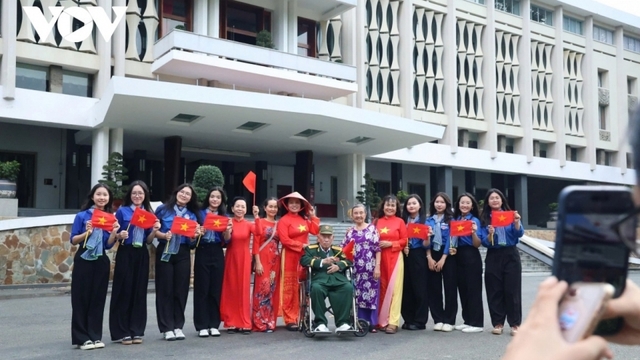 Du lịch bội thu dịp nghỉ lễ 30/4 - 1/5, lượng khách đến TP.HCM tăng vọt