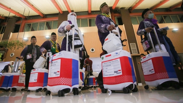 Hơn 7.000 tín đồ Indonesia hành hương tới Saudi Arabia